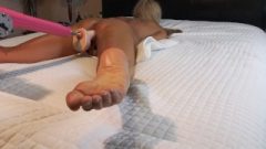 Tanned Golden-haired Amateur Bangs Stryker Toy Machine Foot Jizz Shot